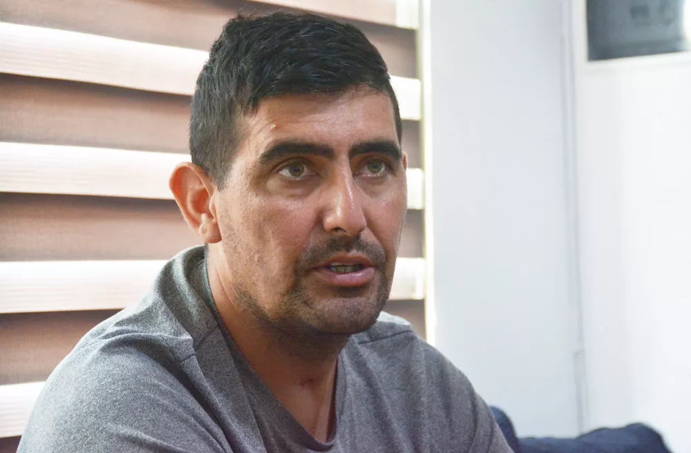 policía envenenado entrevista