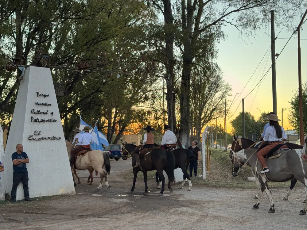 e64007a2-4085-4b08-bd00-00bfd783b177