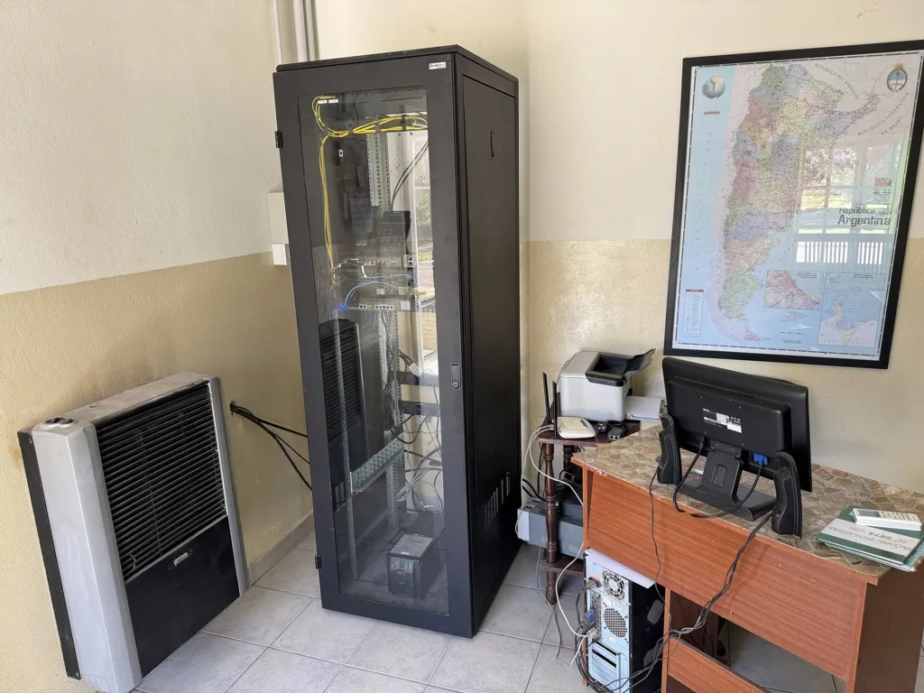 fibra optica van praet 1 FILE