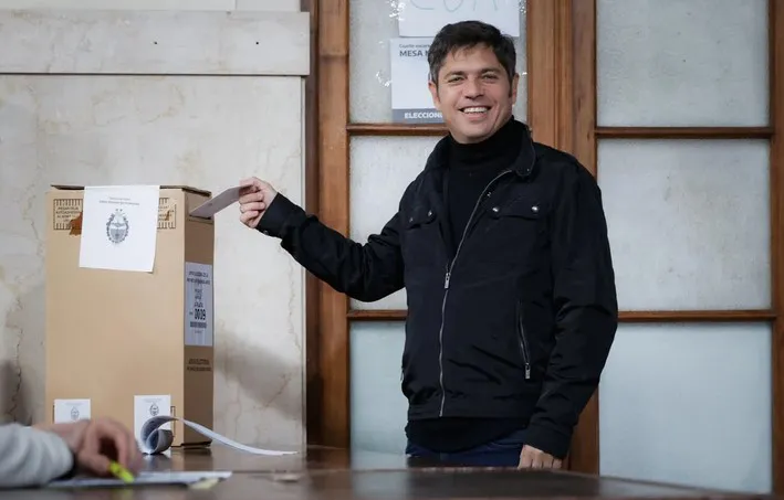 KICILLOF VOTANDO