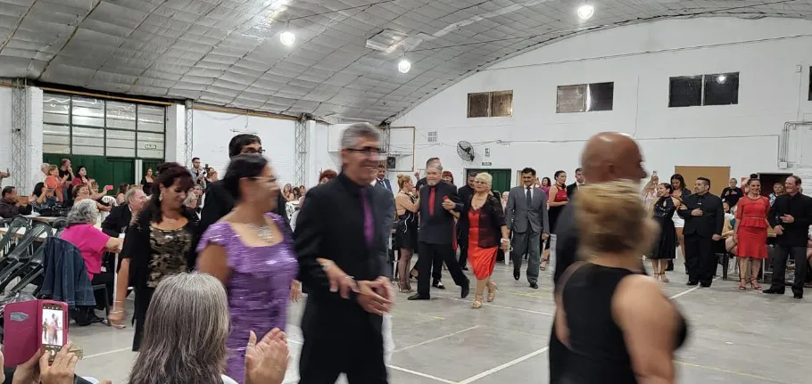 Tango 2