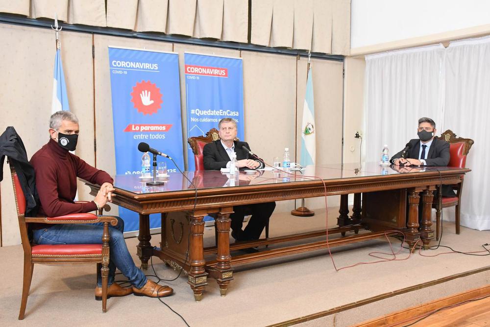 259070_resize-of-gus_4041