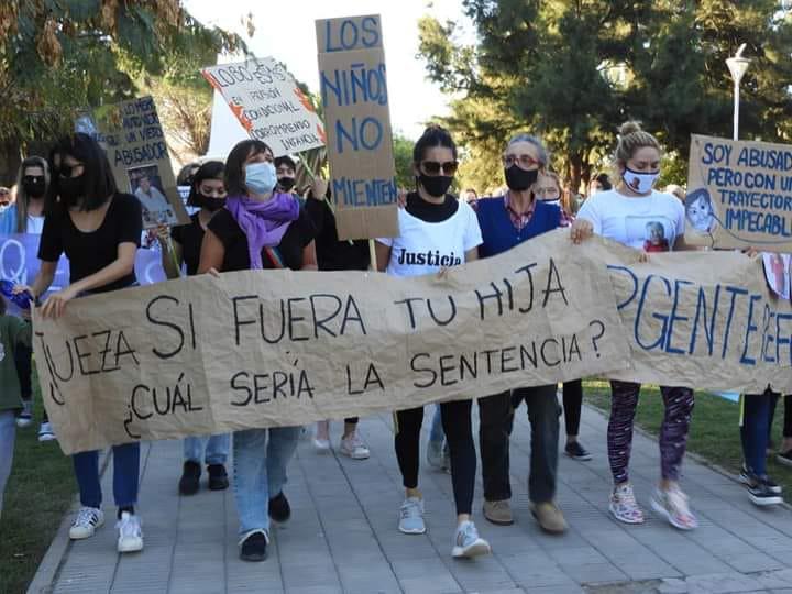 marcha abogado abusador Victorica