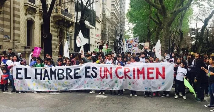 el hambre es un crimen