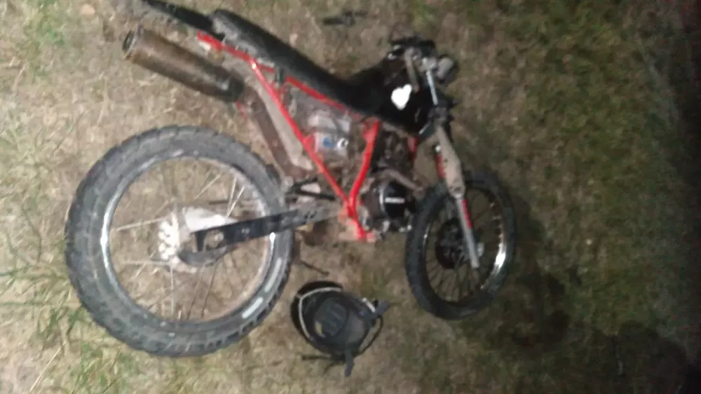 moto roce camión