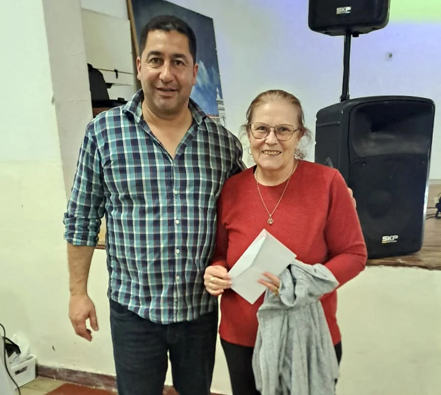 Ganadora de chin chon Monica Mairelli. Premio $50.000