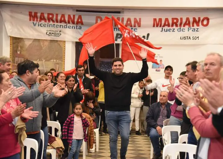 Damian leone entrada