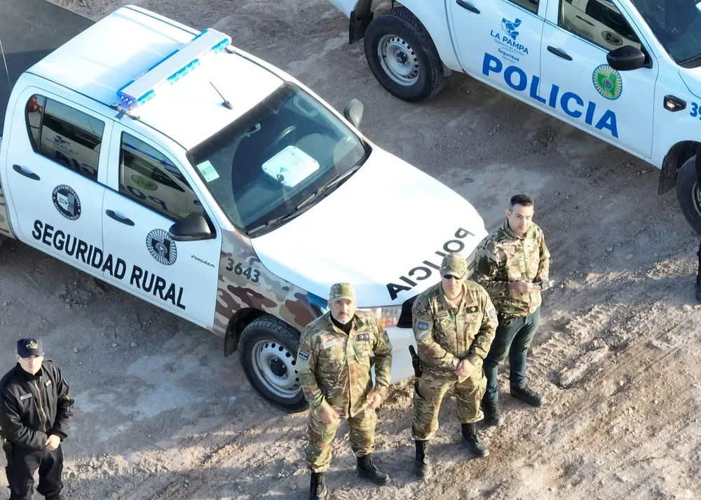 POLICIA RURAL 1