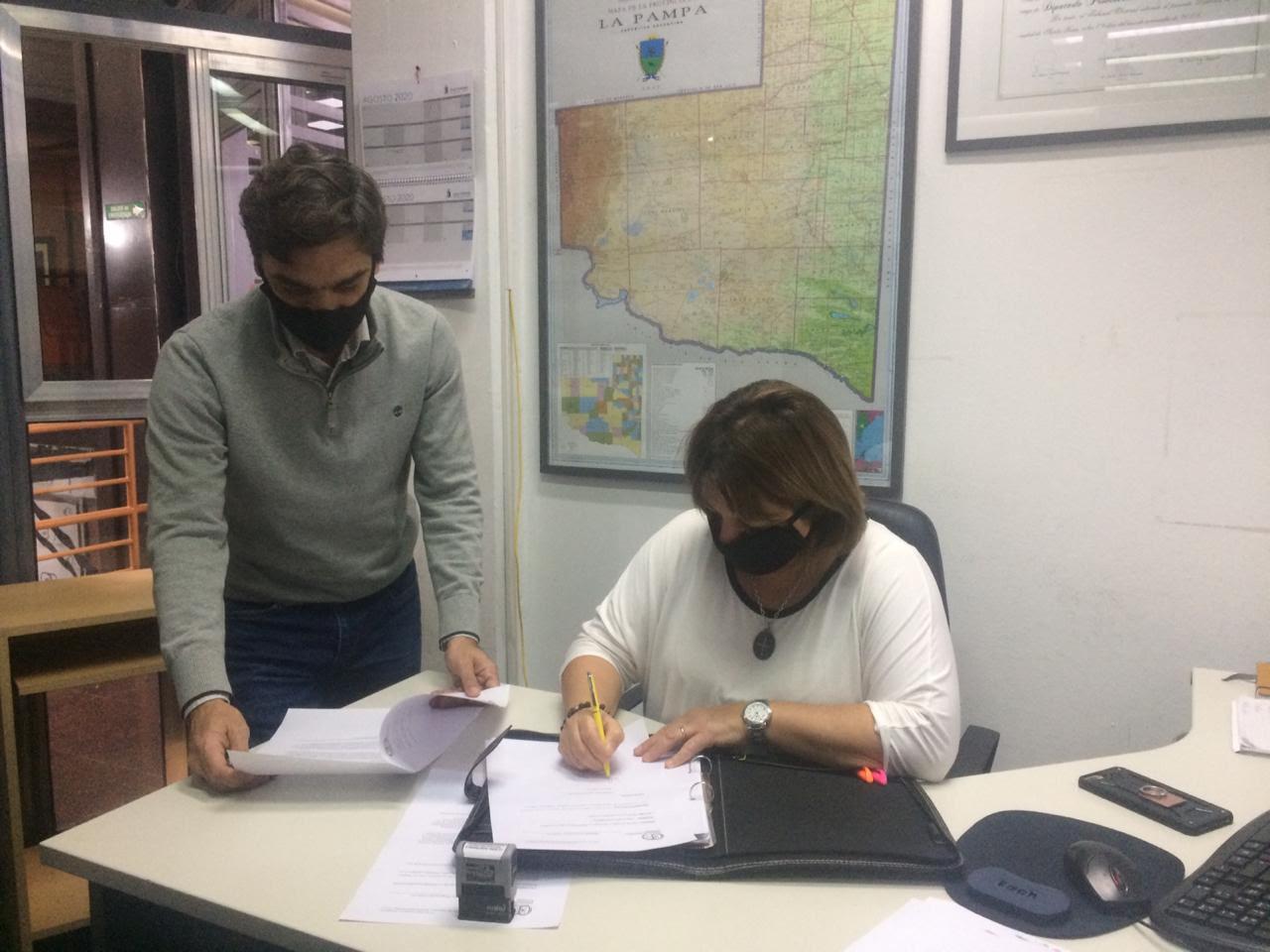 TRAPAGLIA Y TRABA