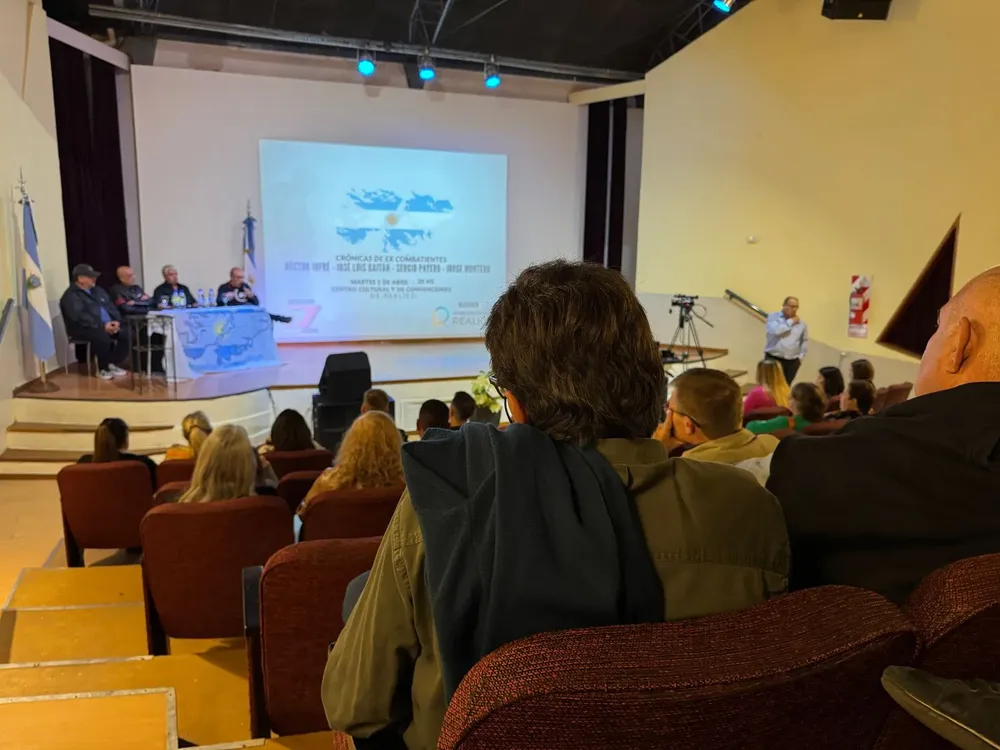 ee2b0a15-e9a6-4f02-aa9e-c13a17121055