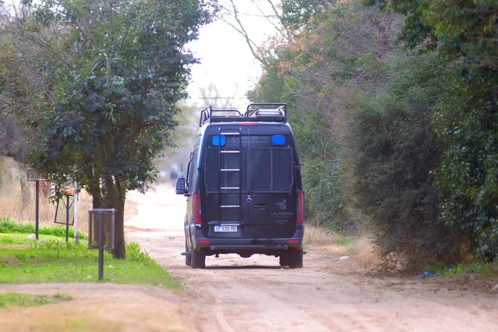CELULAR VEHICULO POLICIA HERIDO