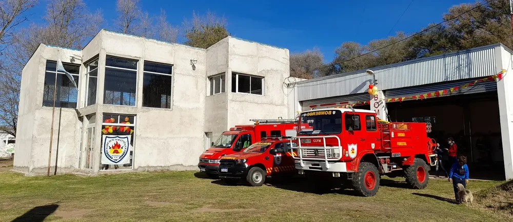 Cuartel Bomberos Parera