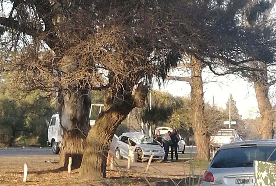 VUELCO FATAL EN LA PERON