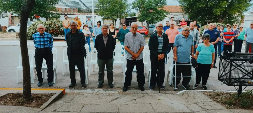 8a41bb50-484a-416d-976a-189b07f3c95c