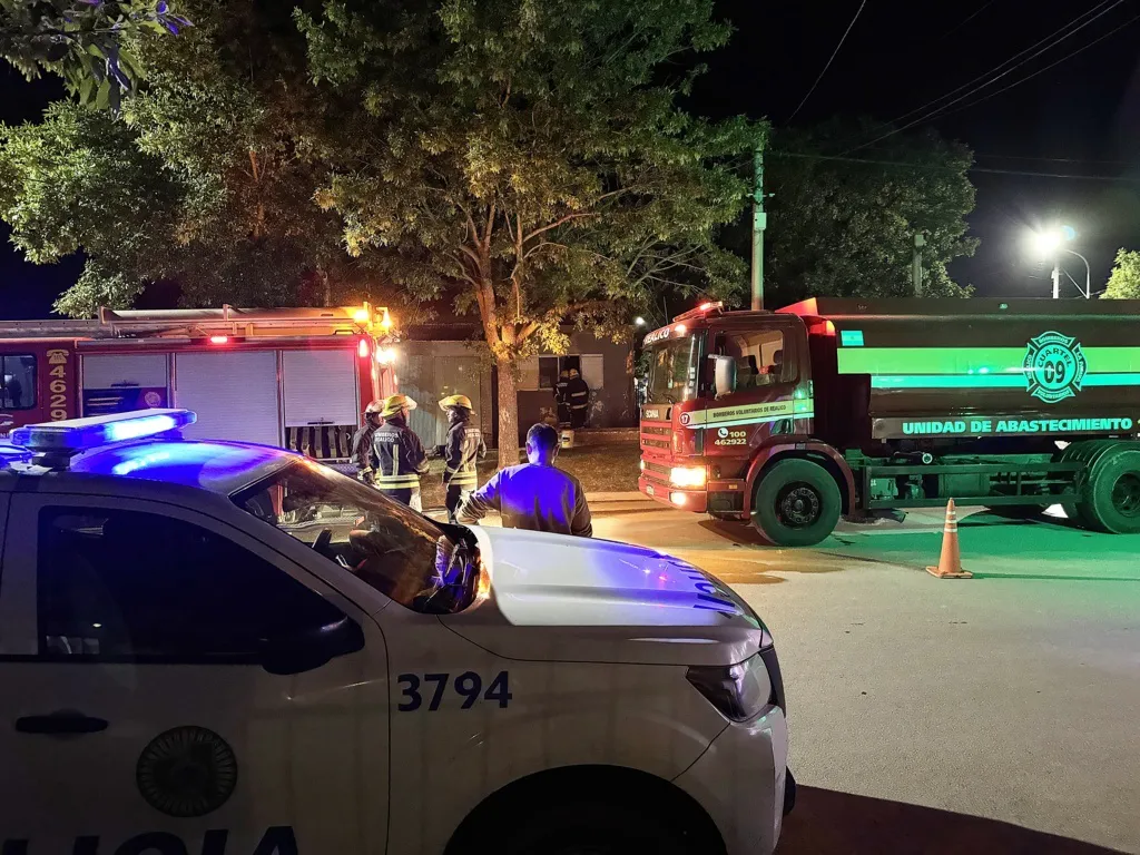 incendio vivienda rivadavia delucchi 1 FILE