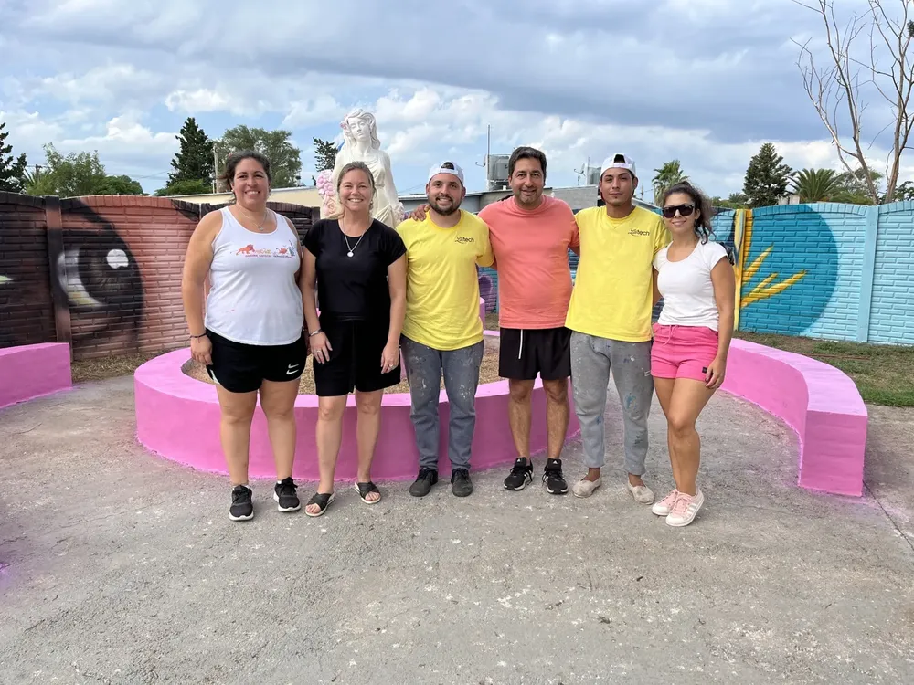 ADOLFO VAN PRAET MUJER MURAL 8 (FILEminimizer)