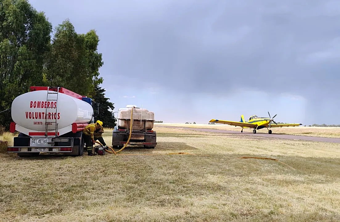 avion hidrante jacinto arauz 1