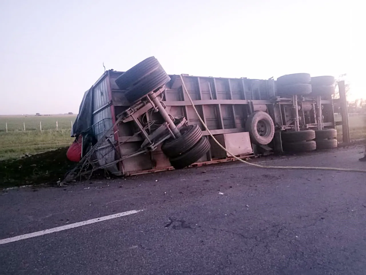 vuelco camion guano 2