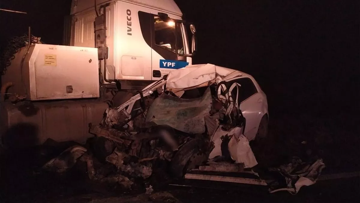 la-policia-confirmo-una-persona-fallecida-el-choque