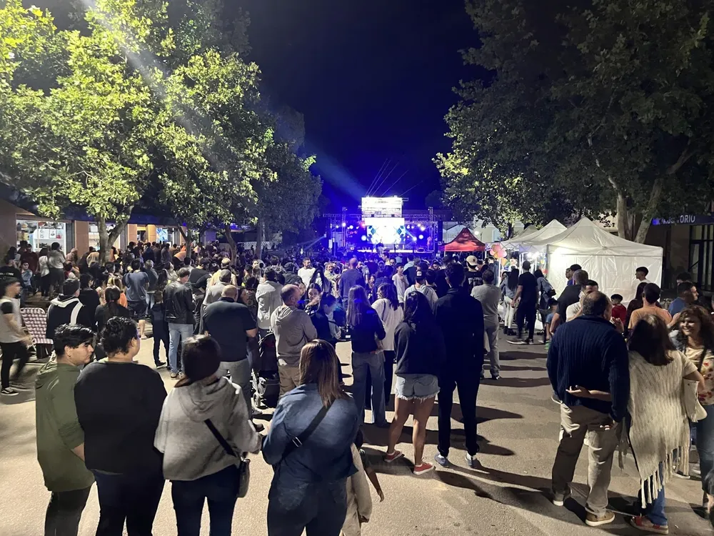 aniversario 2024 5 (FILEminimizer)