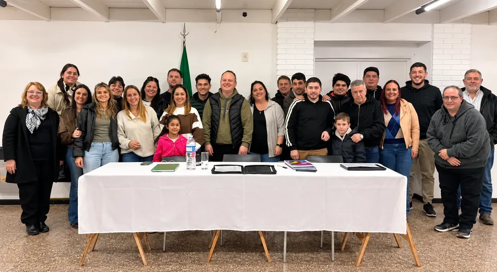 nUEVA cOMISIÓN fERRO