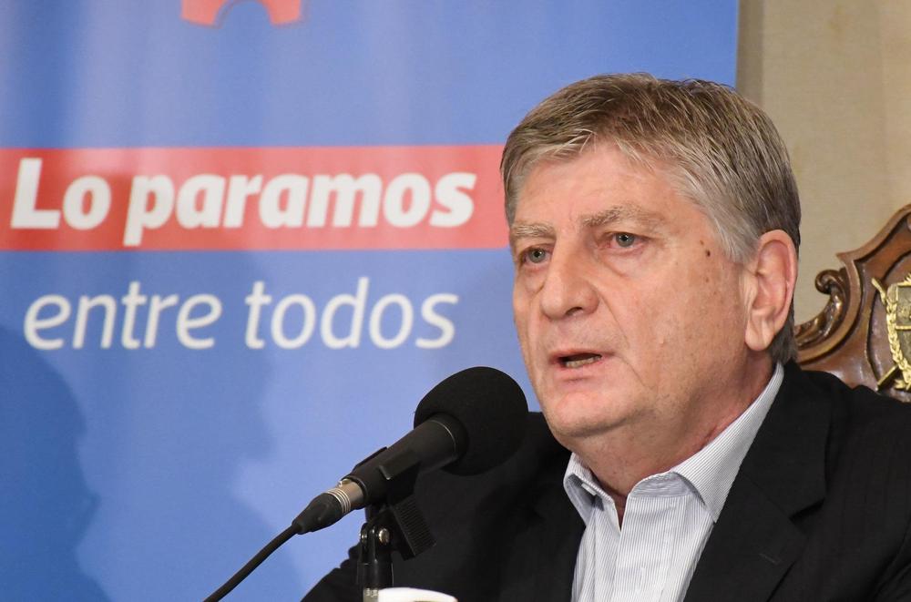 212606_resize-gus_3580