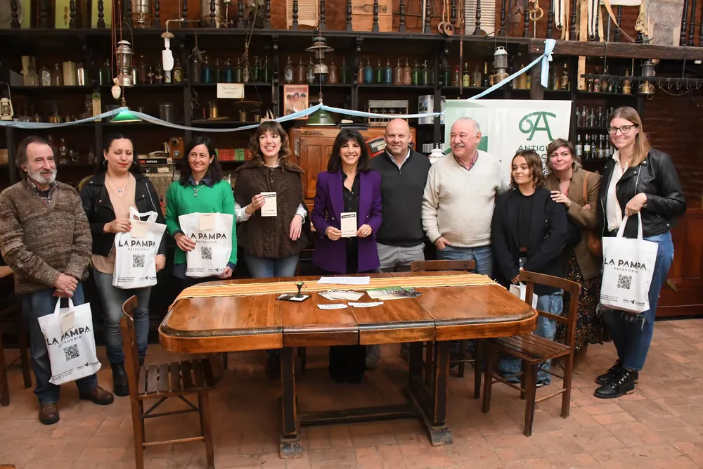 672319_resize-of-gus_6396