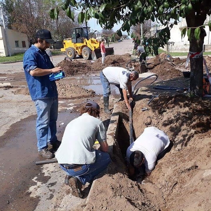 41833321_1902734976476659_8529459571276644352_n