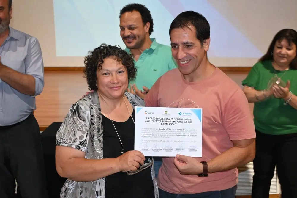 020f243d-a352-4ae0-ba6c-d16c47f92e4e