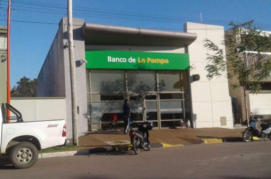 CAJERO BANCO DE LA PAMPA