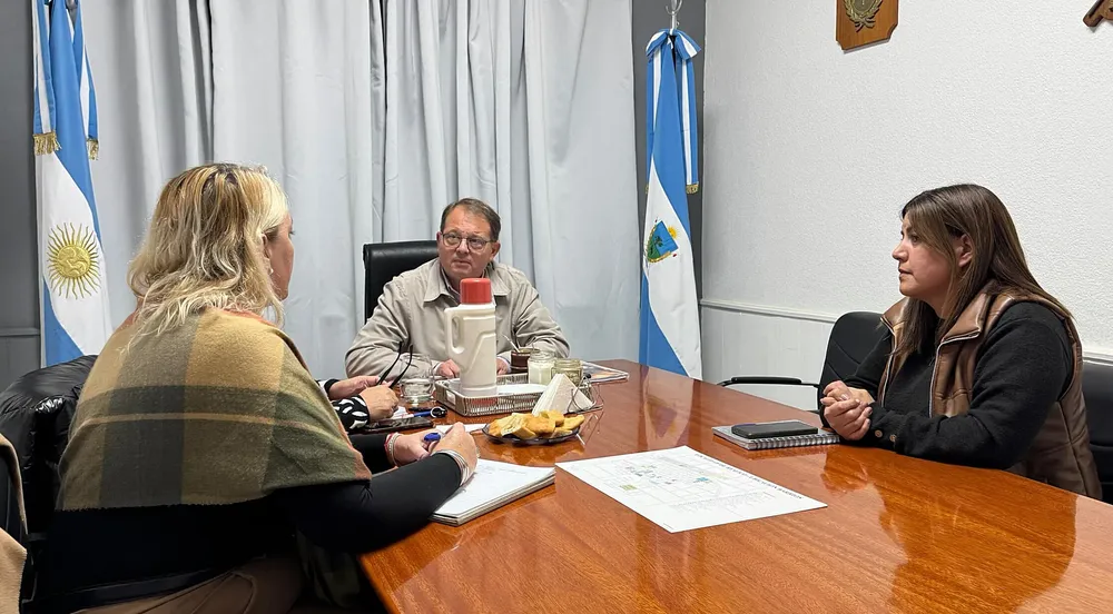 sola con educacion primaria