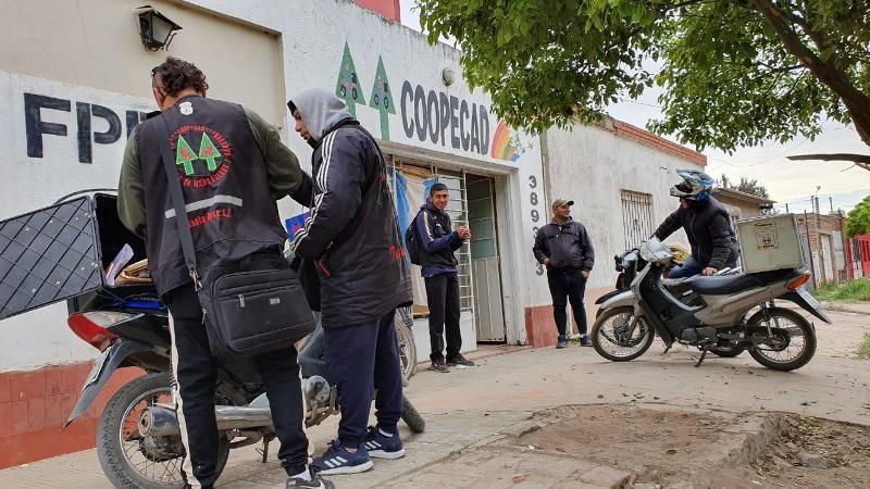 CADETES MOTO