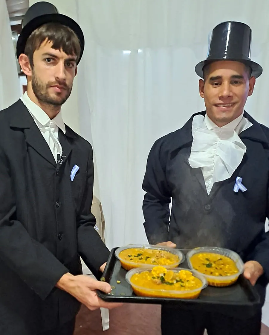 VAN PRAET 25 DE MAYO 6