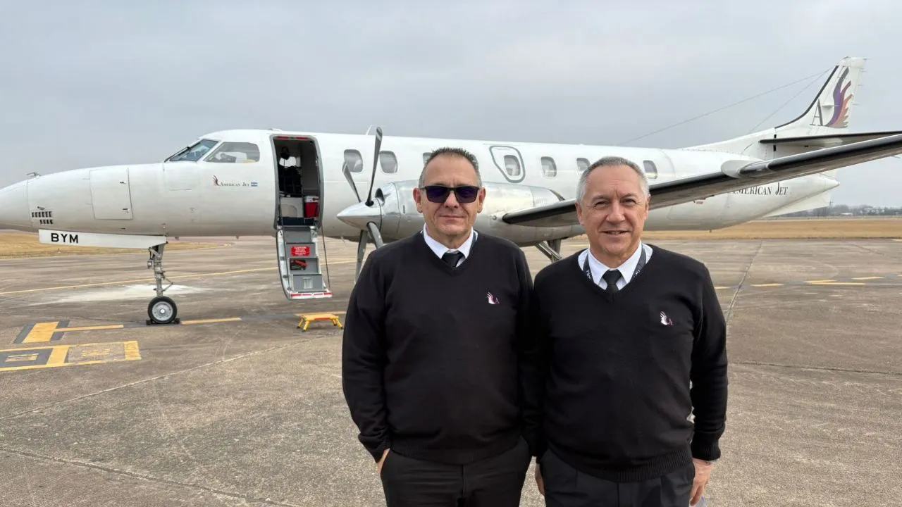 pilotos de american jet en pico