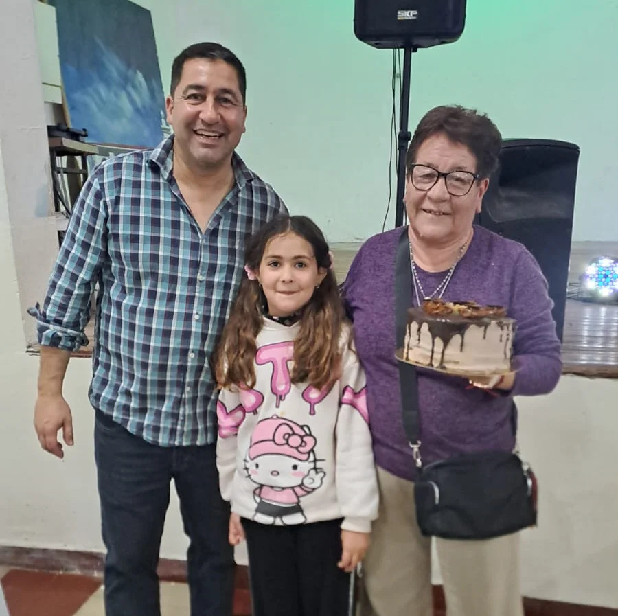 Laura Baigorria, ganadora de la torta q sorteaba el ballet Sangre Nueva