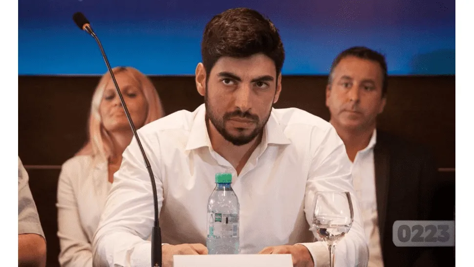 facundo_moyano_frente_renovador-3661_x1x_1.png_966076397
