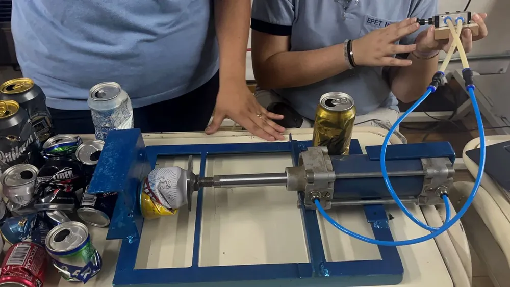 7ba9c0f4-cade-48c4-a7a2-3ee3f05d3a6e