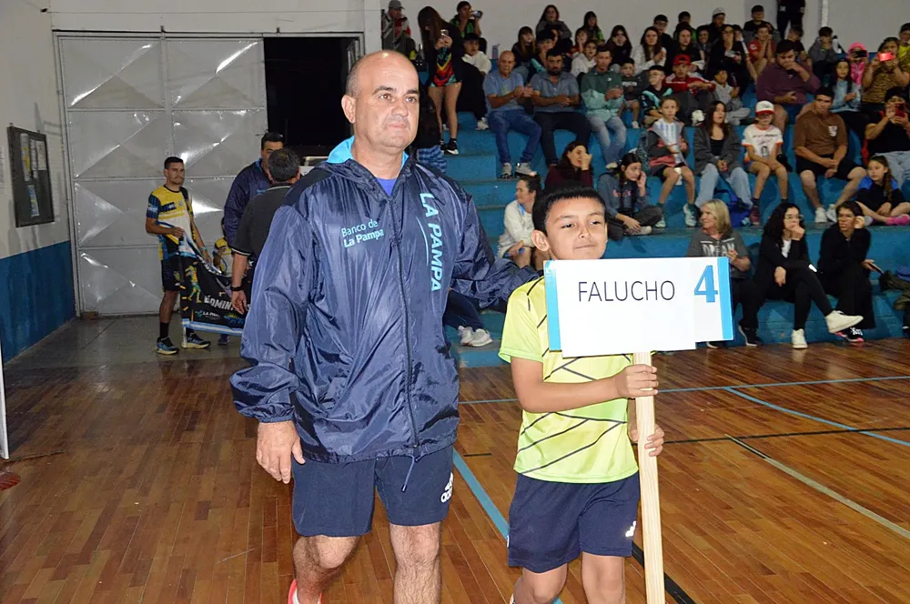 FALUCHO BADMINTON 3
