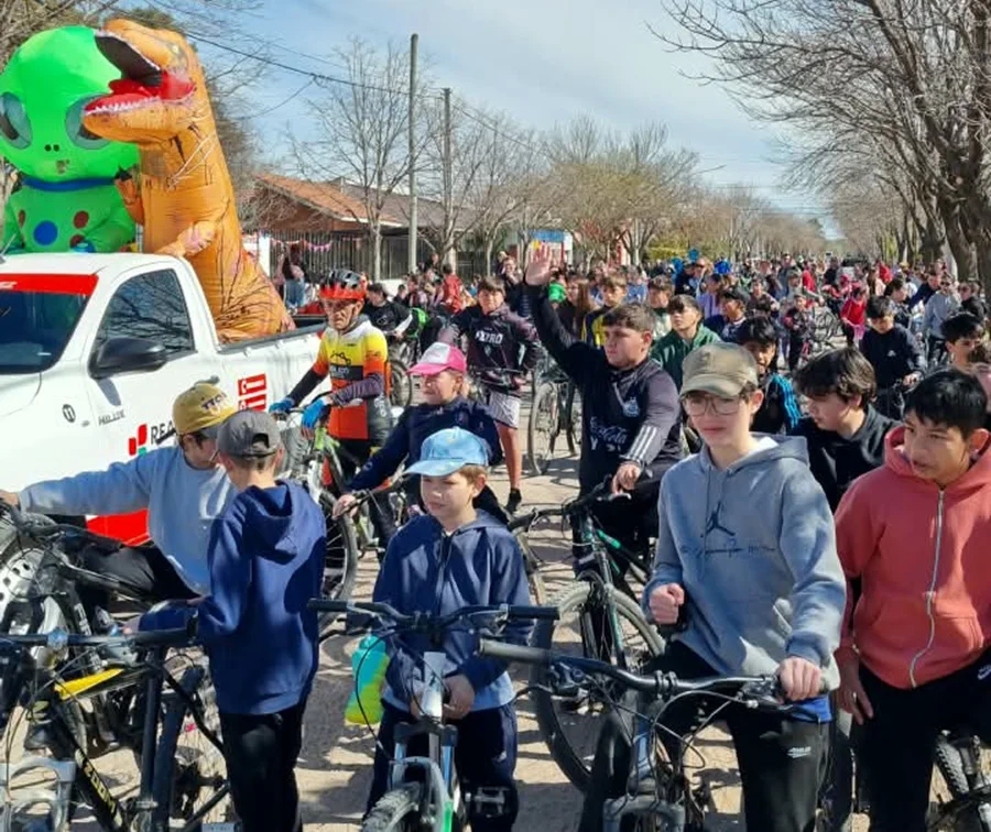 bicicleteada escuela 2222 dia dle niño 2026 5