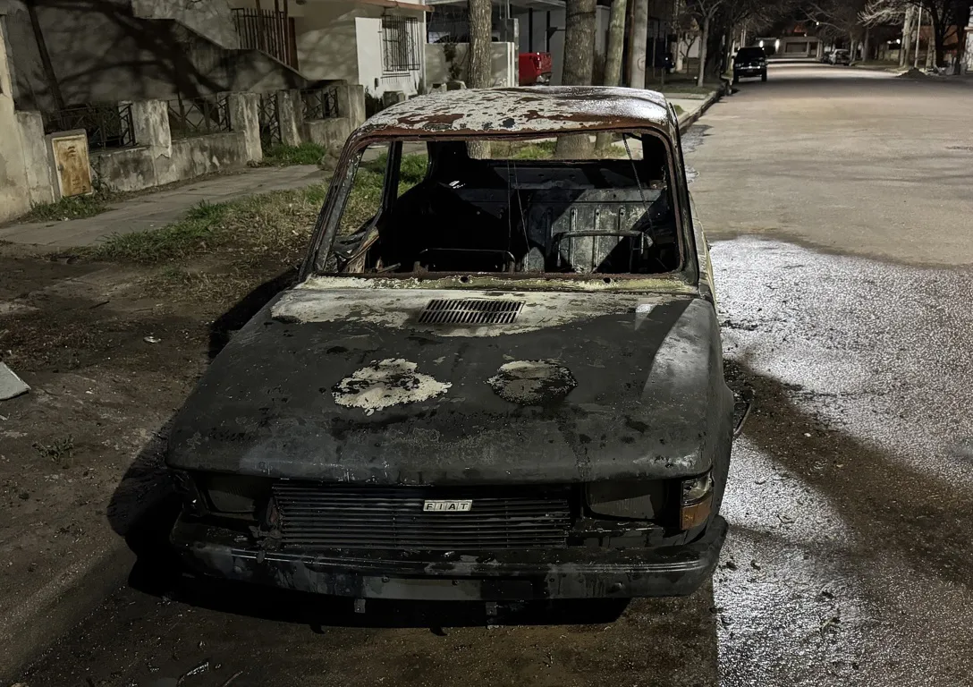 INCENDIO FIAT 147 2 FILE