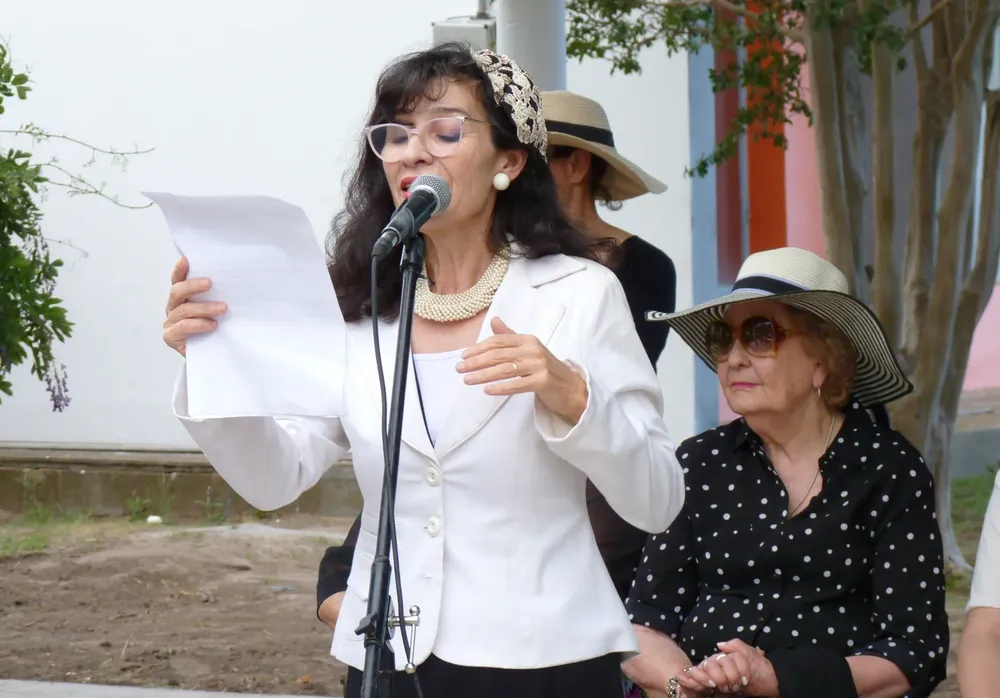 plaza abuelos joviales 9 (FILEminimizer)