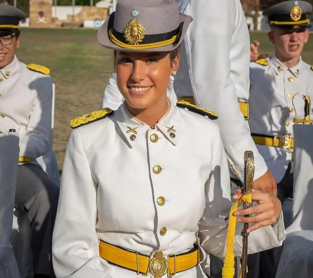 reina 1