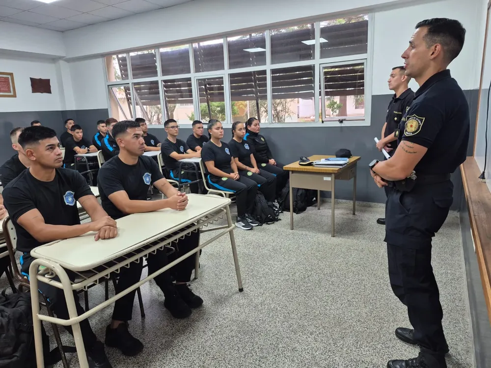 POLICIA CADETES