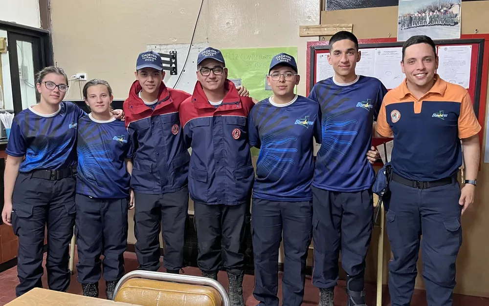 BOMBEROS CADETES (FILEminimizer)