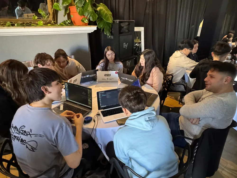 Imagen-de-WhatsApp-2025-08-25-a-las-19.07.26_41058f35-scaled