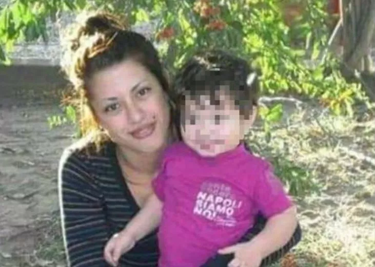 Carla Figueroa y su hijo