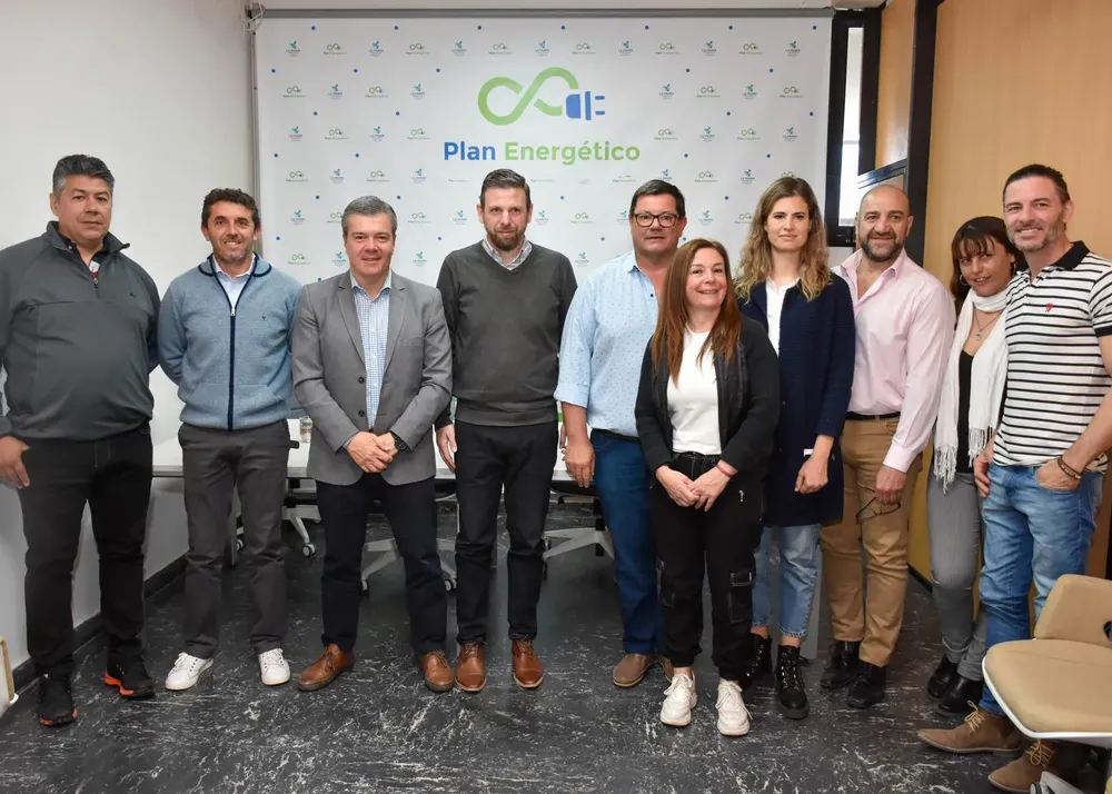 266407_resize-of-max_8878