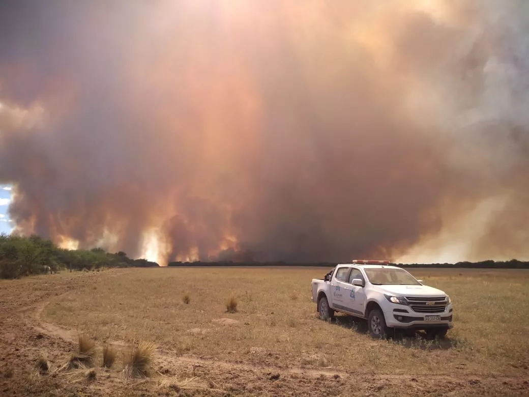 defensa-civil-incendios-general-acha