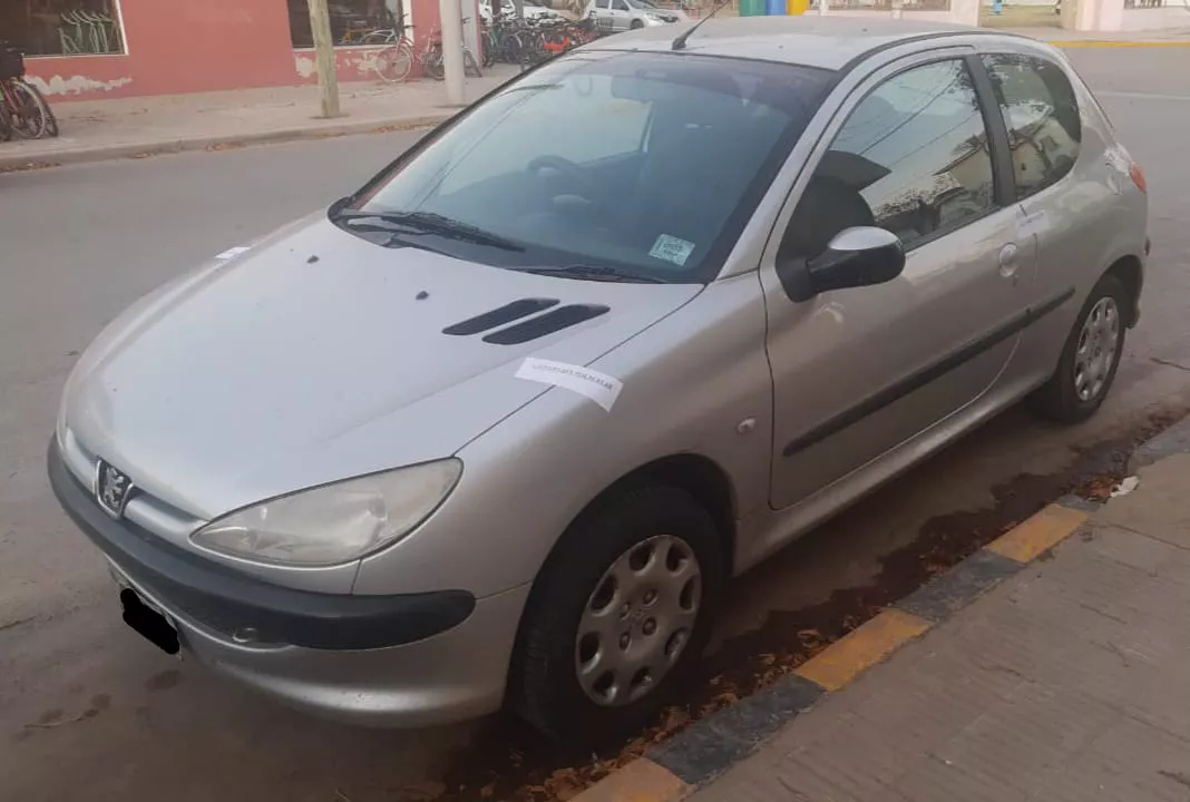 peugeot visita comisaría
