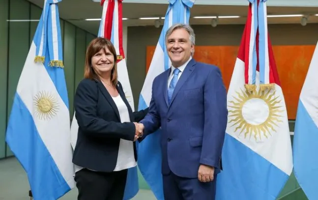 Bullrich Llaryora